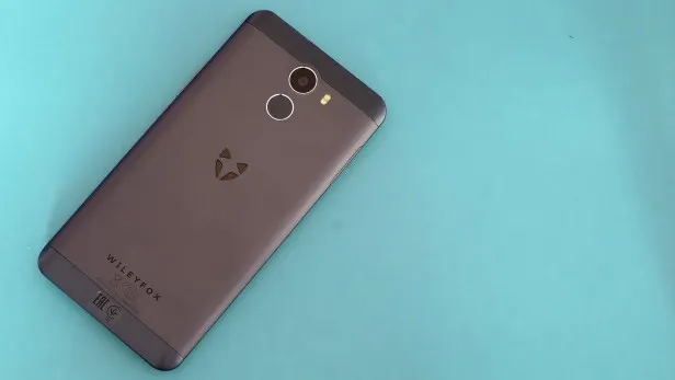 5 лучших девайсов до 6 тысяч рублей. Без Honor и Xiaomi – только ноунеймы