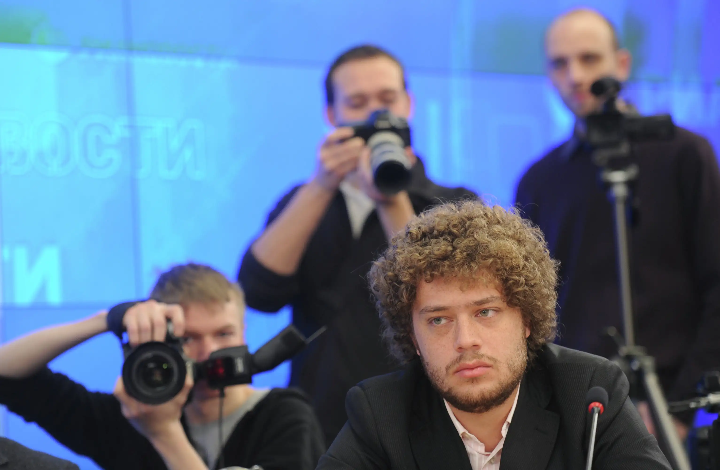 Варламов раздаст свои фотографии бесплатно. Респект, но снимки Ильи давно не несут художественной ценности