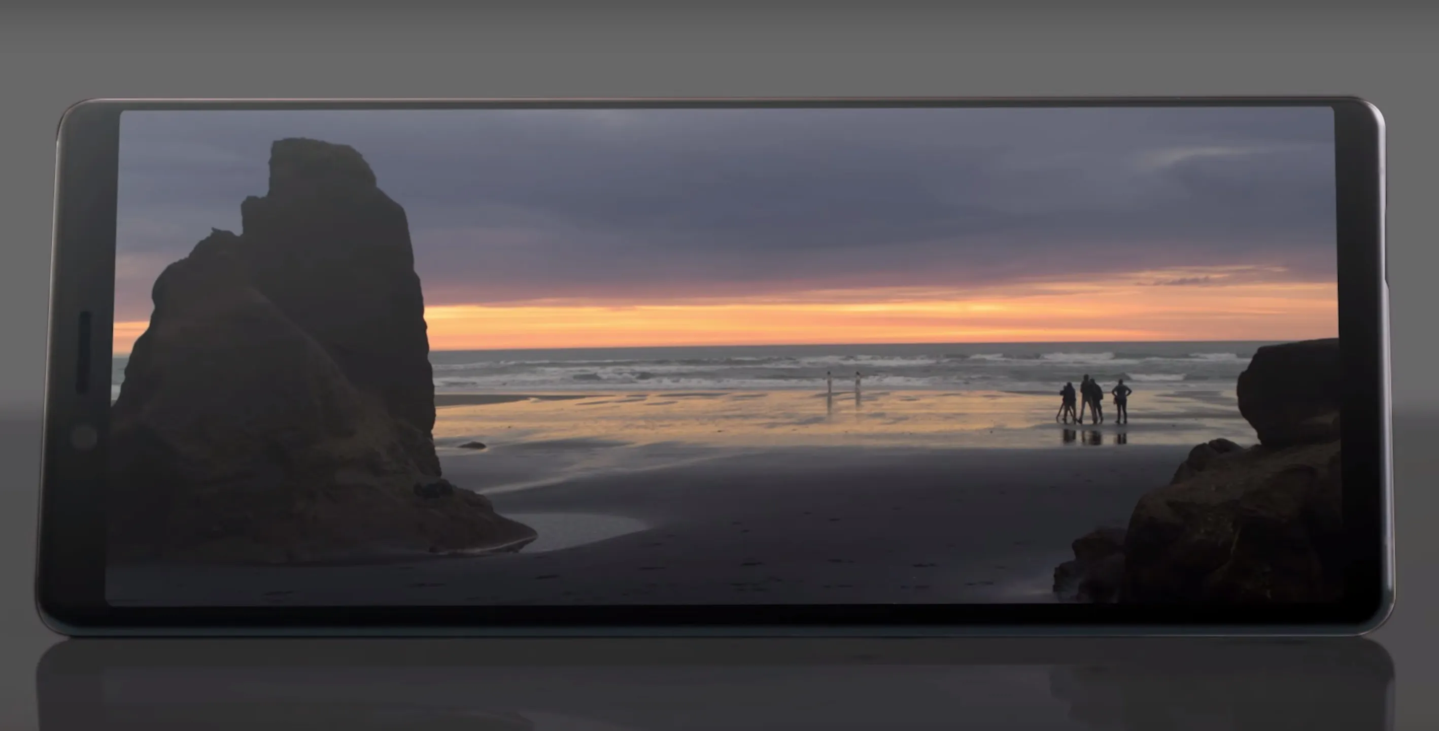 Презентован Sony Xperia 1. У него вытянутый дисплей, чтобы было комфортно смотреть кино