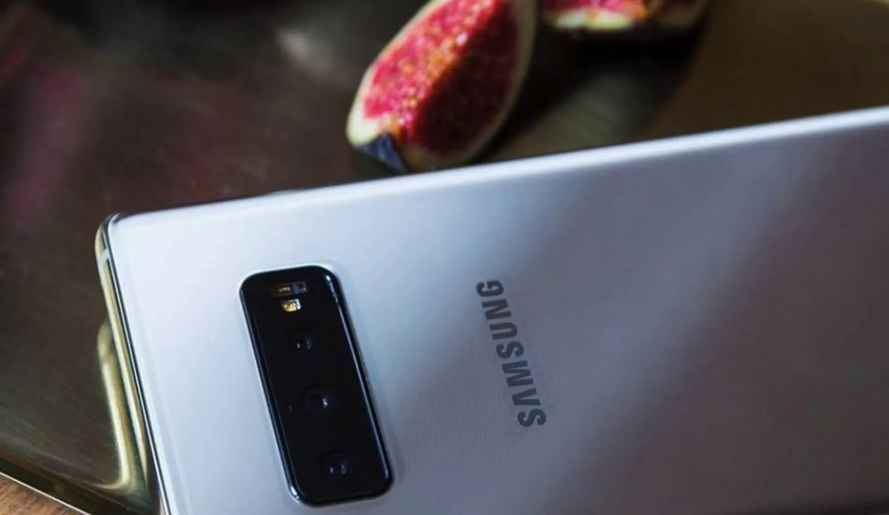Samsung Galaxy S10 – смарт-шарлатан. У него будет такая же камера, как у прошлогоднего S9