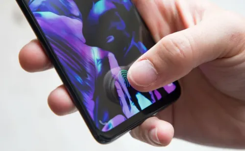 Samsung Galaxy S10 еще не вышел, а у него уже проблемы. Как так?