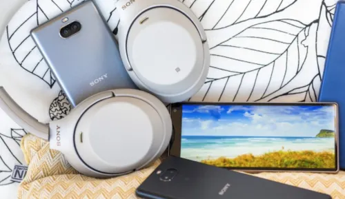 Sony обновила линейку Xperia. Внутри – три серых смарта с ценником от 350 долларов