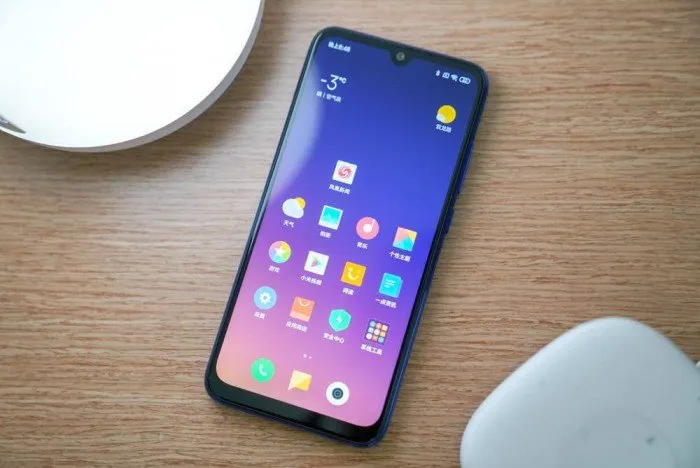 Вышел Xiaomi Redmi Note 7 Pro. Можно заказывать обычный Note 7 и не париться