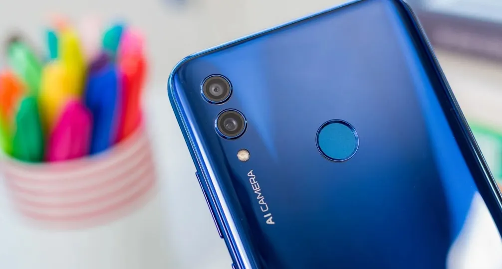 Honor 10 Lite внезапно продают за 15К. Это адекватный прайс