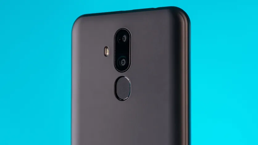 На YouTube-канале «Палача» конкурс. Можно выиграть смартфон с NFC