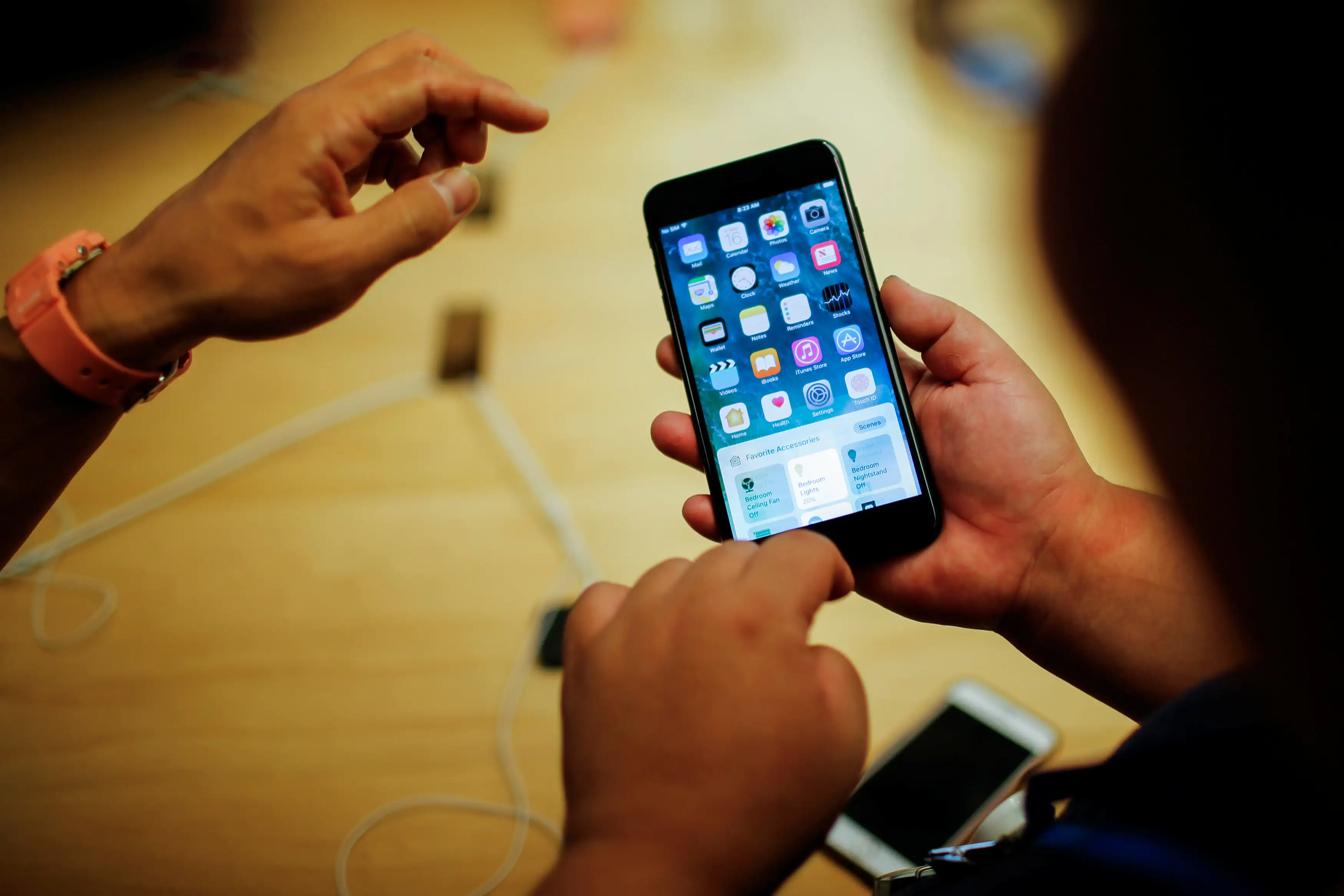 Приложения тайно записывают экраны iPhone. Эта проблема серьезнее, чем баг с FaceTime
