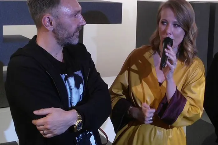 Собчак обвинила Шнурова, что он удалил интервью с его бывшей женой. Шнур огрызнулся, видео разблокировали