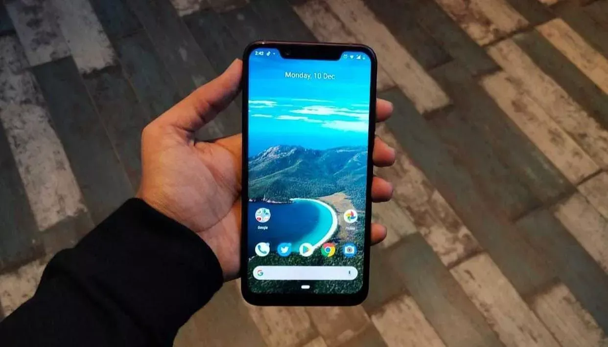 Nokia 8.1 — самый сочный смартфон компании. Но не с такой ценой в России
