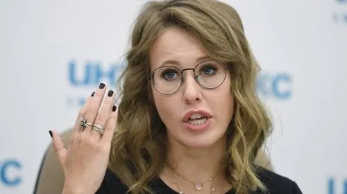 «Надеюсь, не зассышь?» Собчак вызвала Шнурова на батл из-за стиха о ее разводе