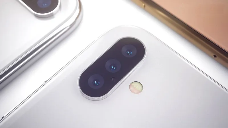 iPhone в стиле Huawei всё ближе. Чем он удивит, кроме тройной камеры?
