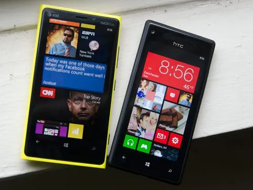 «Евросеть» распродает ретро-девайсы. Есть Nokia Lumia и другие легенды