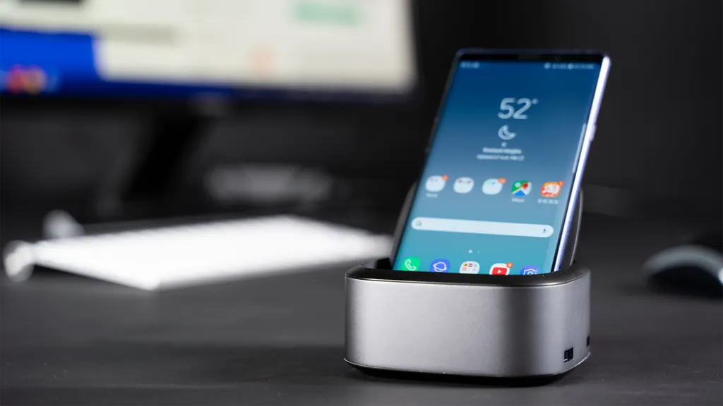 Для Samsung Galaxy S8 и других девайсов появился роскошный аксессуар. Он превращает гаджет в ПК