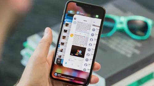 Экраны iPhone XS и XS Max уродливо дергаются. Apple признала брак