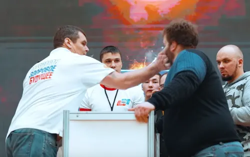 В Красноярске провели чемпионат по лещам. Оксимирон не участвовал, но было зрелищно