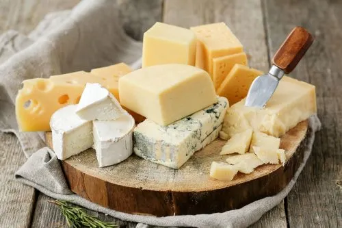 Сыр, который слушает хип-хоп, имеет более насыщенный вкус. Так говорят ученые
