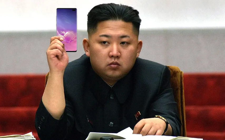Для Samsung Galaxy S10+ есть гениальные обои с Ким Чен Ыном. Их уже поставил Джарахов