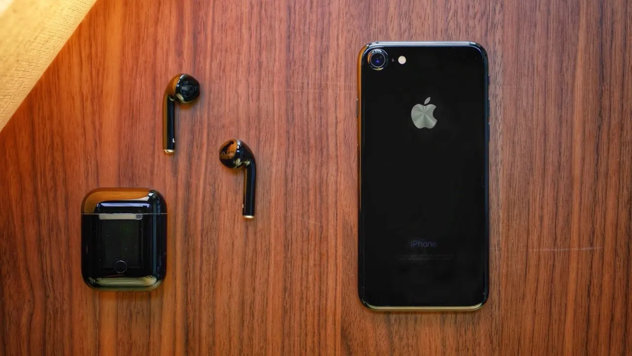 AirPods 2 могут выйти 29 марта. Через месяц Apple якобы похоронит первое поколение наушников