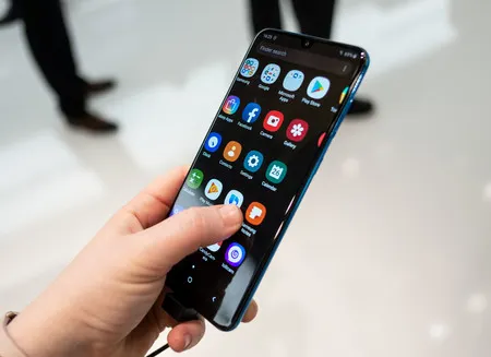Samsung Galaxy A50 – хит 2019 года. Но у него есть три важных минуса