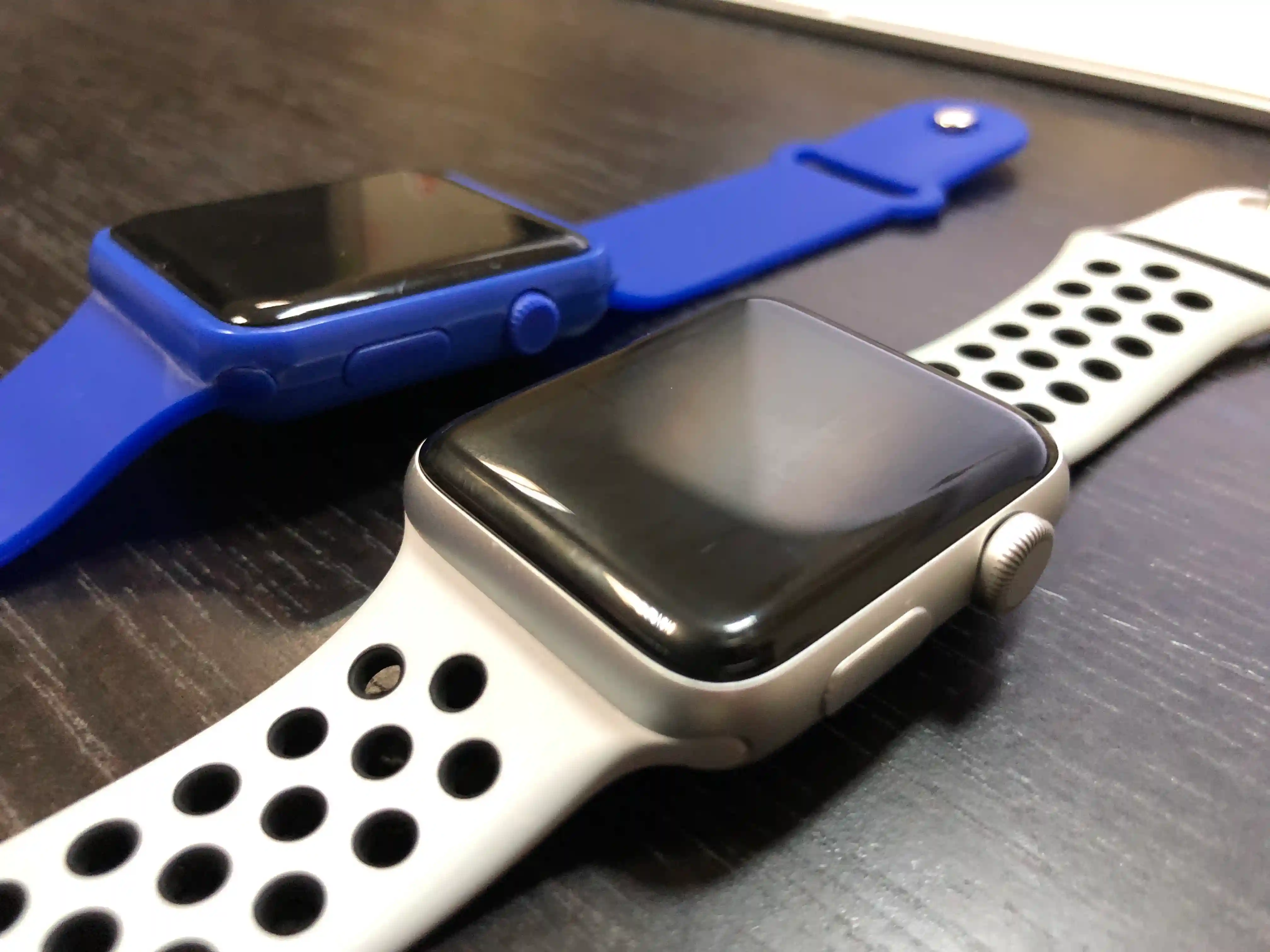 В Fix Price продают клон Apple Watch. Сколько он стоит и что умеет?