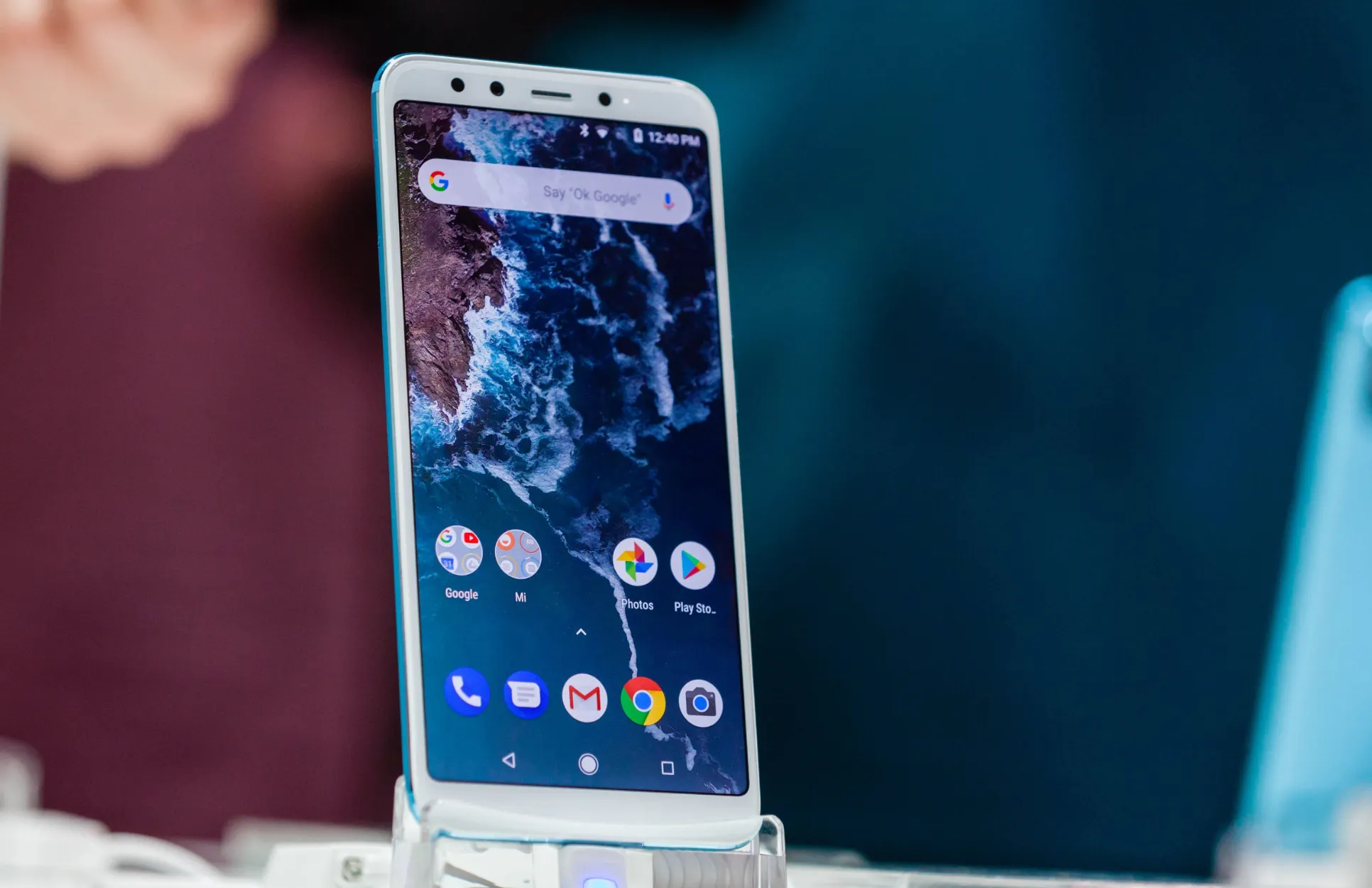 Как купить официальный Xiaomi Mi A2 по «серой» цене? Есть скидка в 5000 рублей