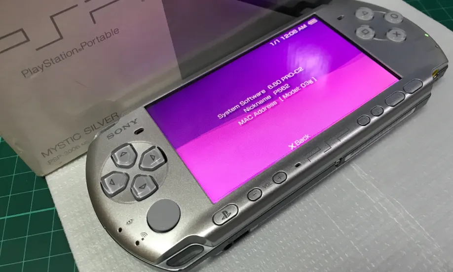 Поиграл в Sony PSP 10 лет спустя. 3 главных впечатления
