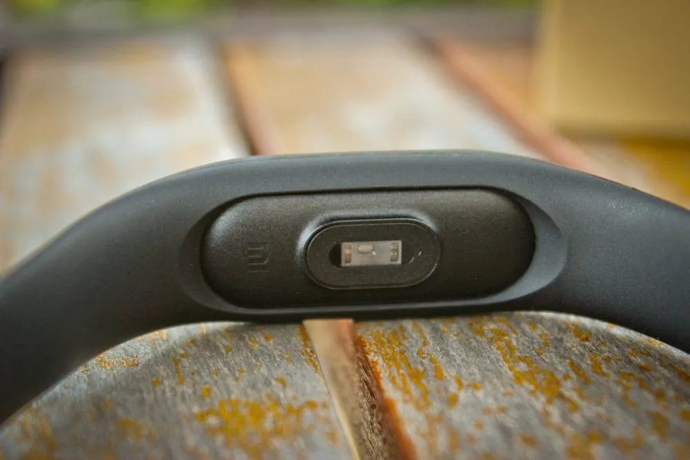 Почему Xiaomi Mi Band 3 отключается от Android? Проблема решается элементарно