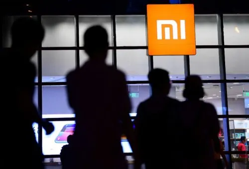 Xiaomi запретила «Связному» продавать свои гаджеты в Белоруссии. Бренд обиделся на видео из Минска
