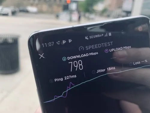 Вышел Samsung Galaxy S10 с поддержкой 5G. Скорость интернета просто зверская