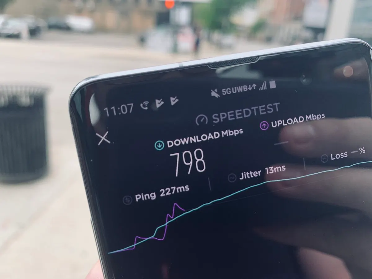 Вышел Samsung Galaxy S10 с поддержкой 5G. Скорость интернета просто зверская