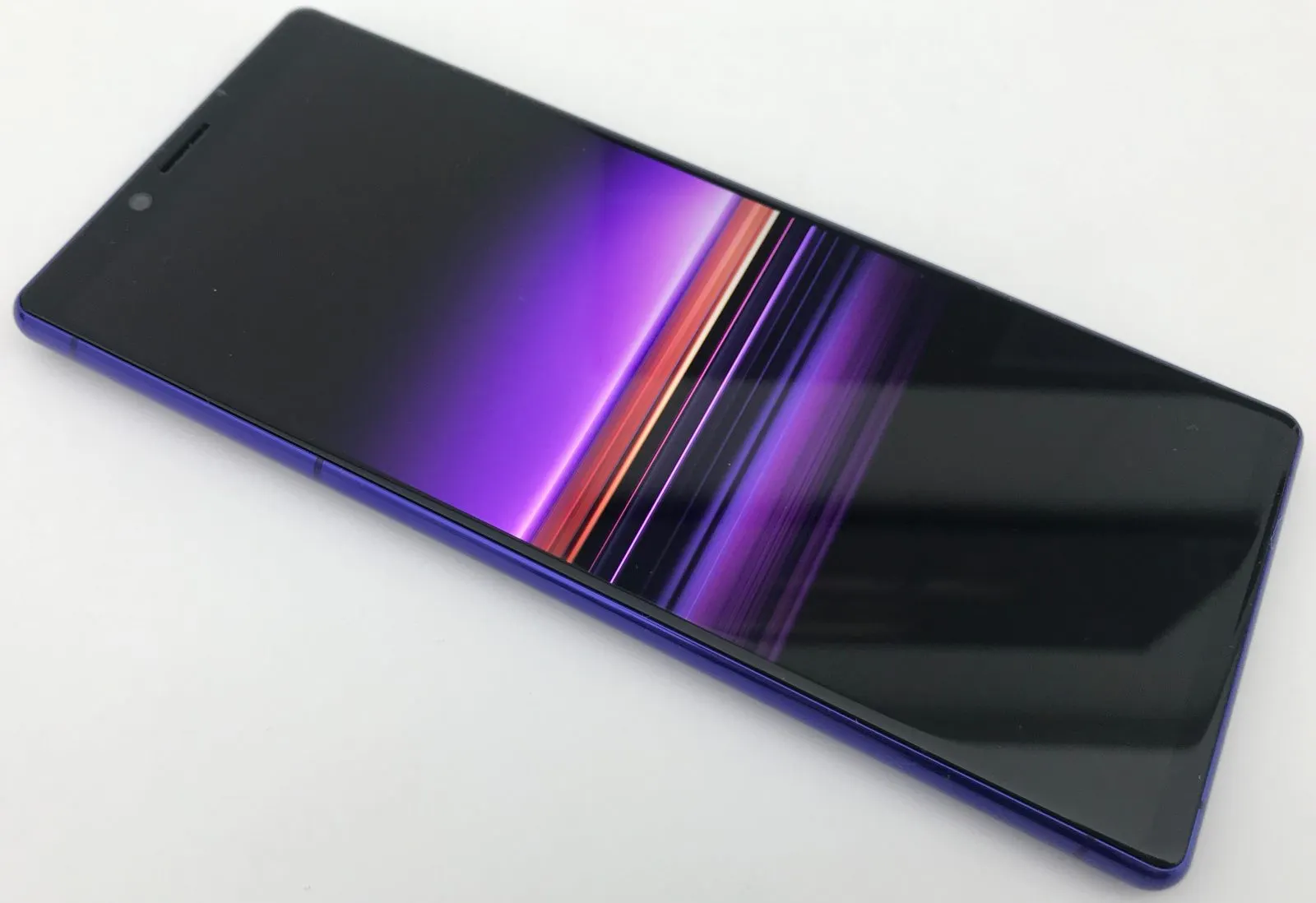 А где Xperia 1? Он пропал – его нет в России и почти нет в мире