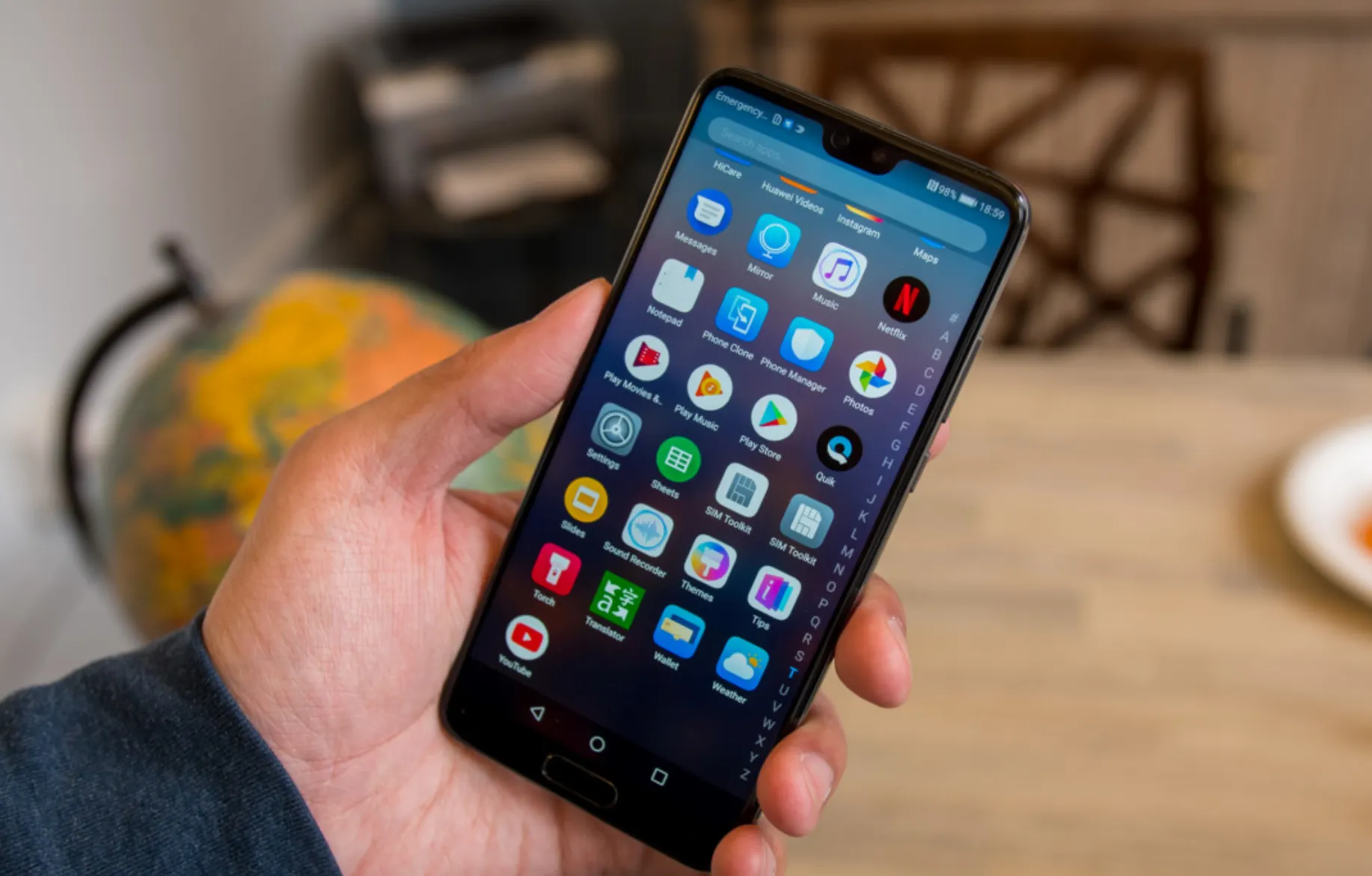 Прошлогодний флагман Huawei продают со скидкой. Где найти P20 дешевле 24 тысяч рублей?