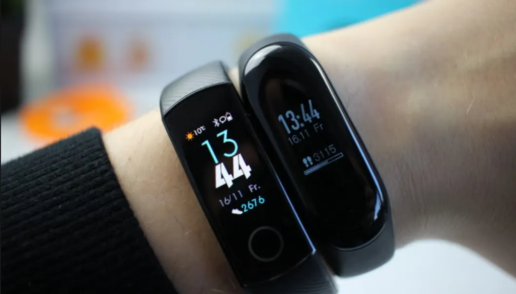 Фанаты Xiaomi Mi Band нелогичные и токсичные. Им кажется, что это правда лучший браслет за свои деньги