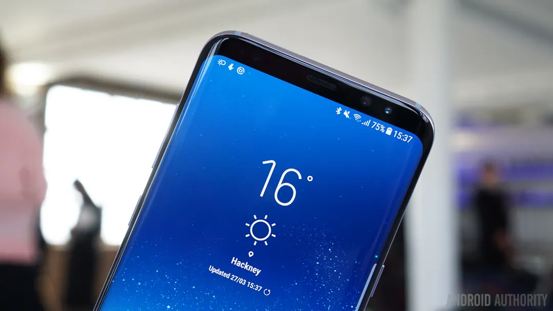 Экран Samsung Galaxy S8 выгорел меньше чем за год. Почему так произошло и как спастись?