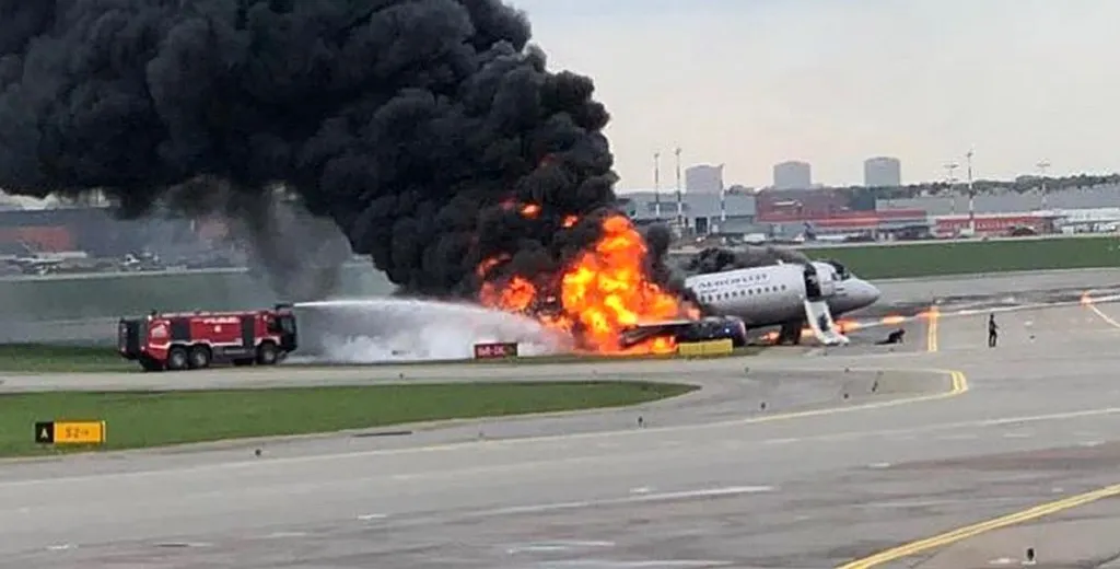 В трагедии SSJ 100 винят пассажиров с чемоданами. Хватит срывать на них злобу