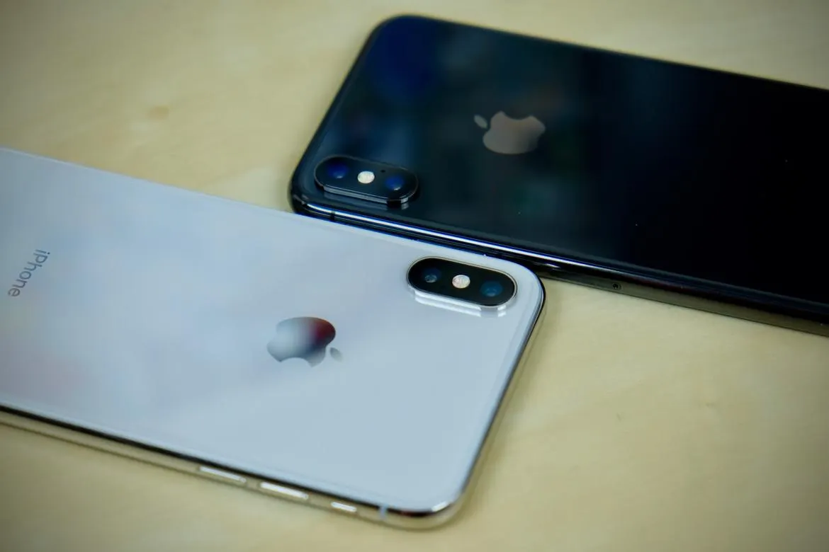 Мой iPhone X замедлился и тормозит. А еще нагло врет о состоянии аккумулятора