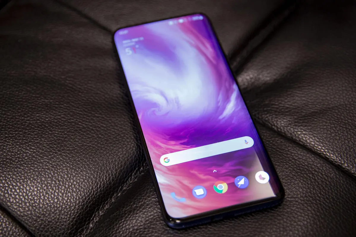 Для OnePlus 7/7 Pro вышло обновление, которое решает главную проблему OLED-дисплеев. Это победа