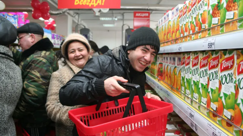 AliExpress будет доставлять посылки прямо в «Пятерочку». О «Почте России» можно забыть
