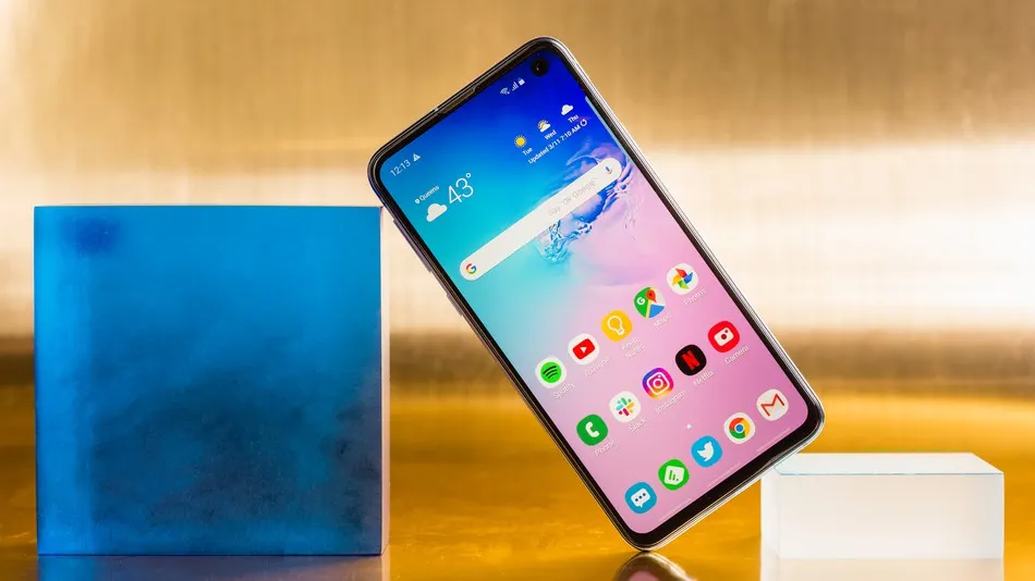 Samsung Galaxy S10e и еще 4 лучших компактных девайса. От бюджетника до флагмана