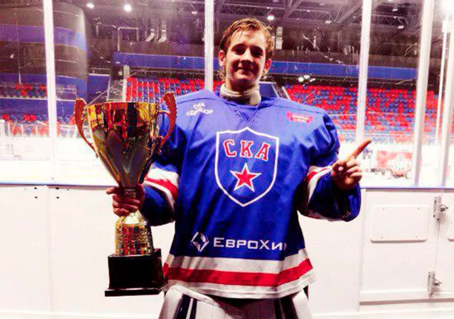 Сын хоккеиста Соколова зарезал мать и чуть не убил брата. Кровавая драма под Питером