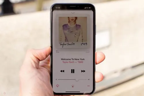 Не нужно брать iPhone X. Он переоценен
