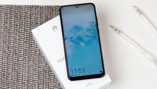 Похоже, Huawei P Smart 2019 подешевел навсегда. Нашли самое выгодное предложение