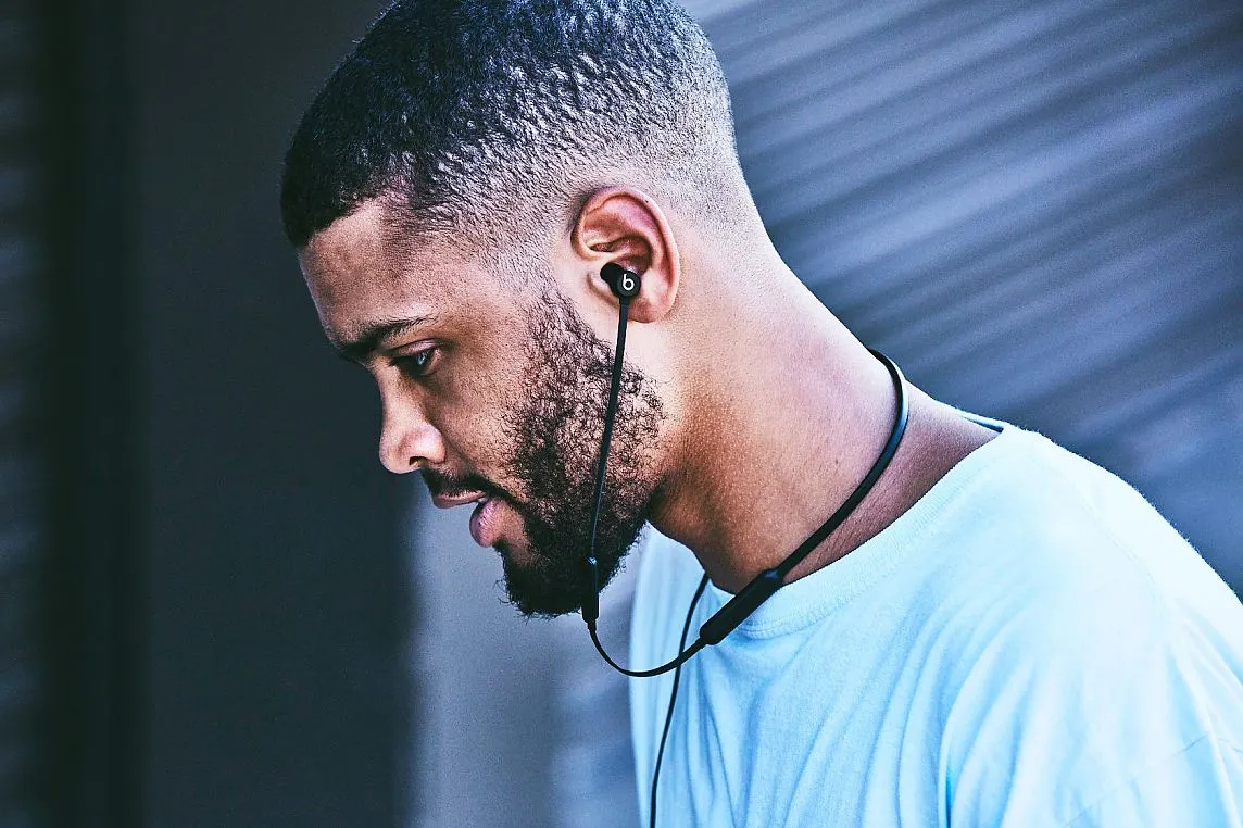 Ваши AirPods или BeatsX проживут максимум два года. Грустная правда о беспроводных наушниках