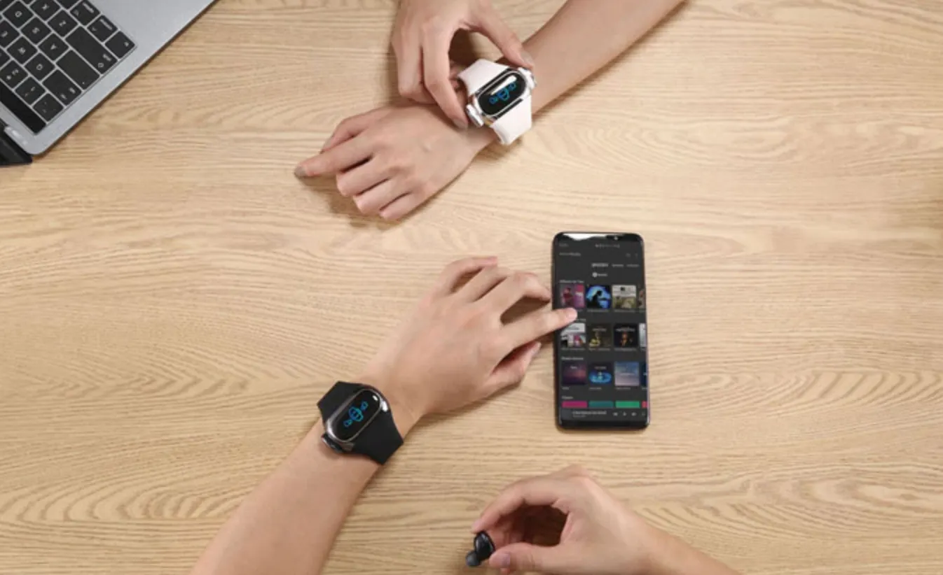 Стартаперы скрестили Xiaomi Mi Band и AirPods. Получилось симпатично