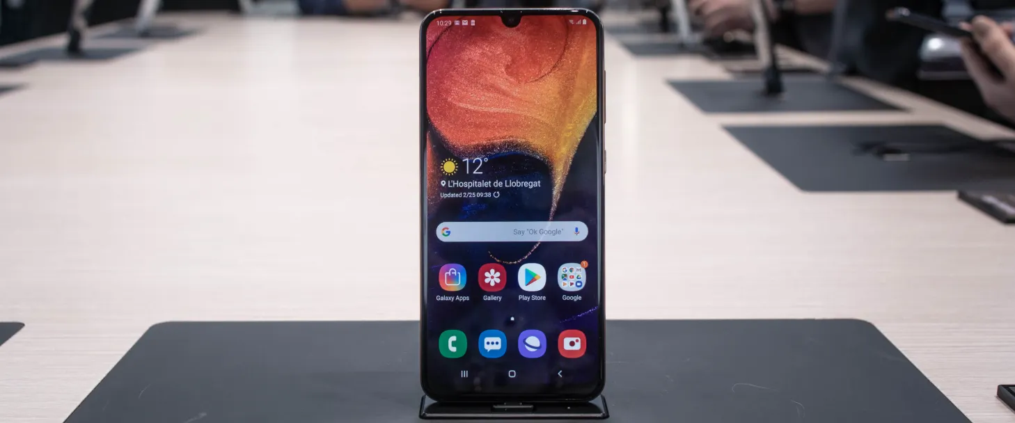 Купил хитовый Samsung Galaxy A50. Внутри – 7 главных впечатлений