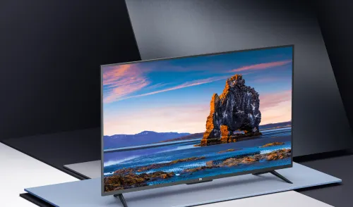 Xiaomi снова привезла в Россию телевизоры. Но их не купить без Mi 9 или Mi 9 SE