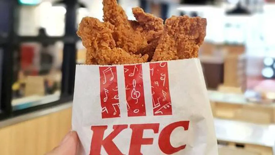 KFC начала продавать куриную кожу отдельно от мяса. Люди счастливы