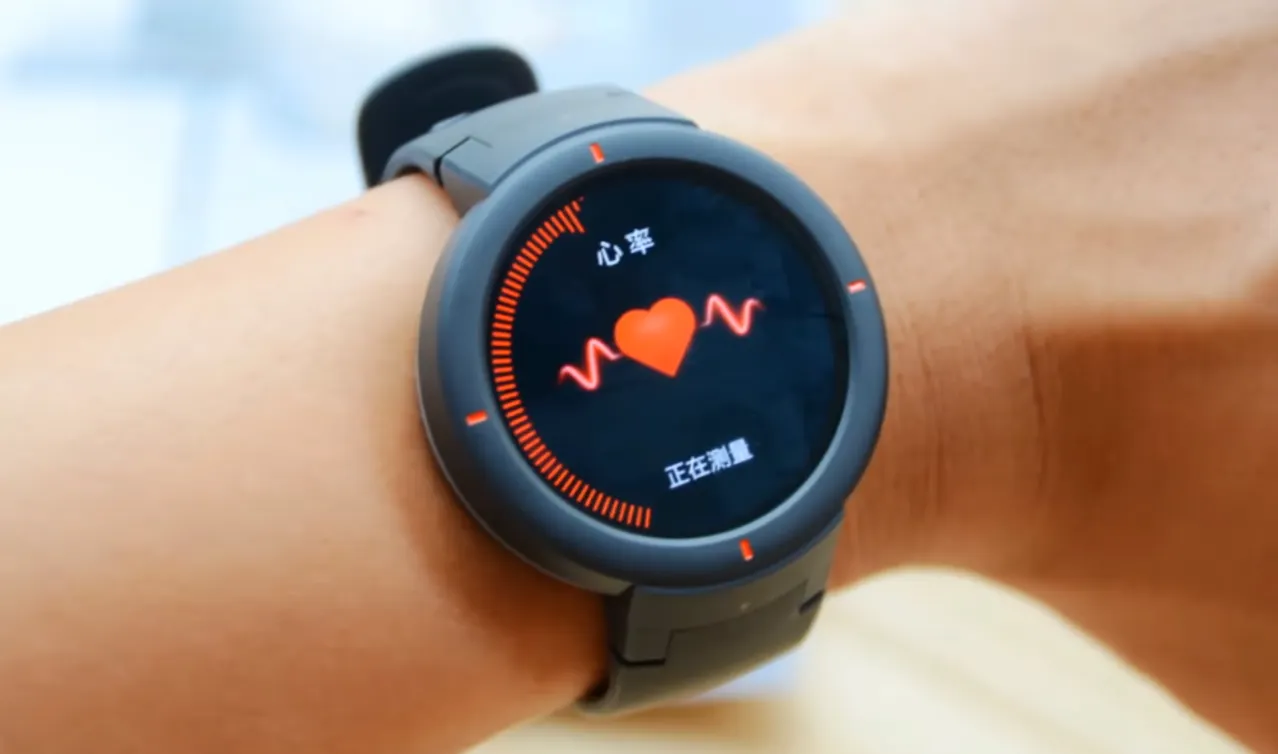 Фитнес-часы Amazfit Verge отдают со скидкой. Брать?