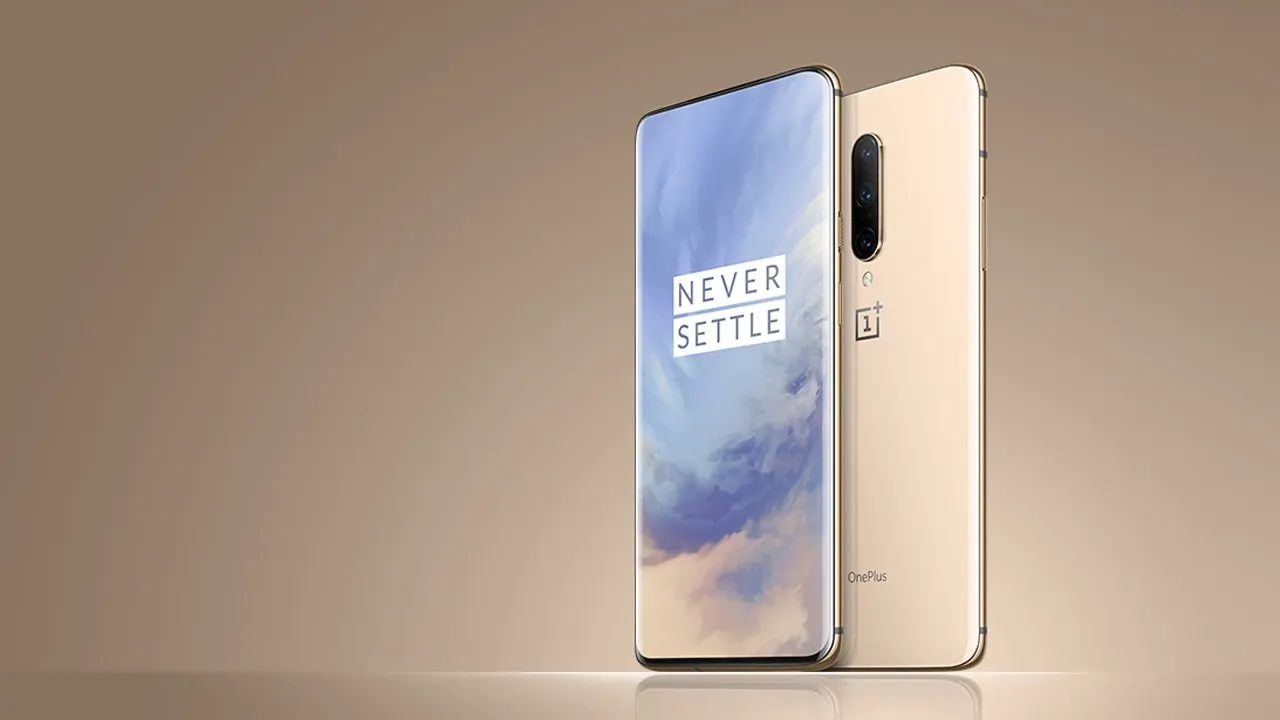 OnePlus 7 Pro – новый король флагманов в Китае. Samsung Galaxy S10+ и дороже, и хуже