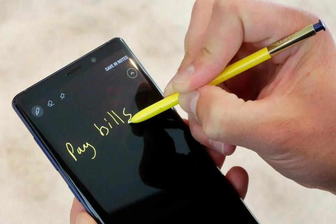 В МТС продают самый дешевый Samsung Galaxy Note 9. Ценник как у серовозов