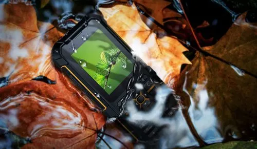 В Китае сделали лучший кнопочный телефон на рынке. Там есть NFC и Android